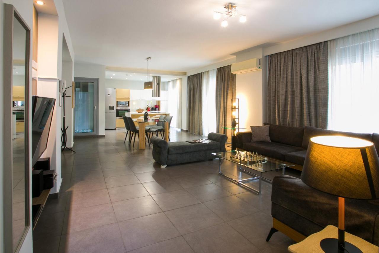Polis Apartments Thessaloniki Buitenkant foto