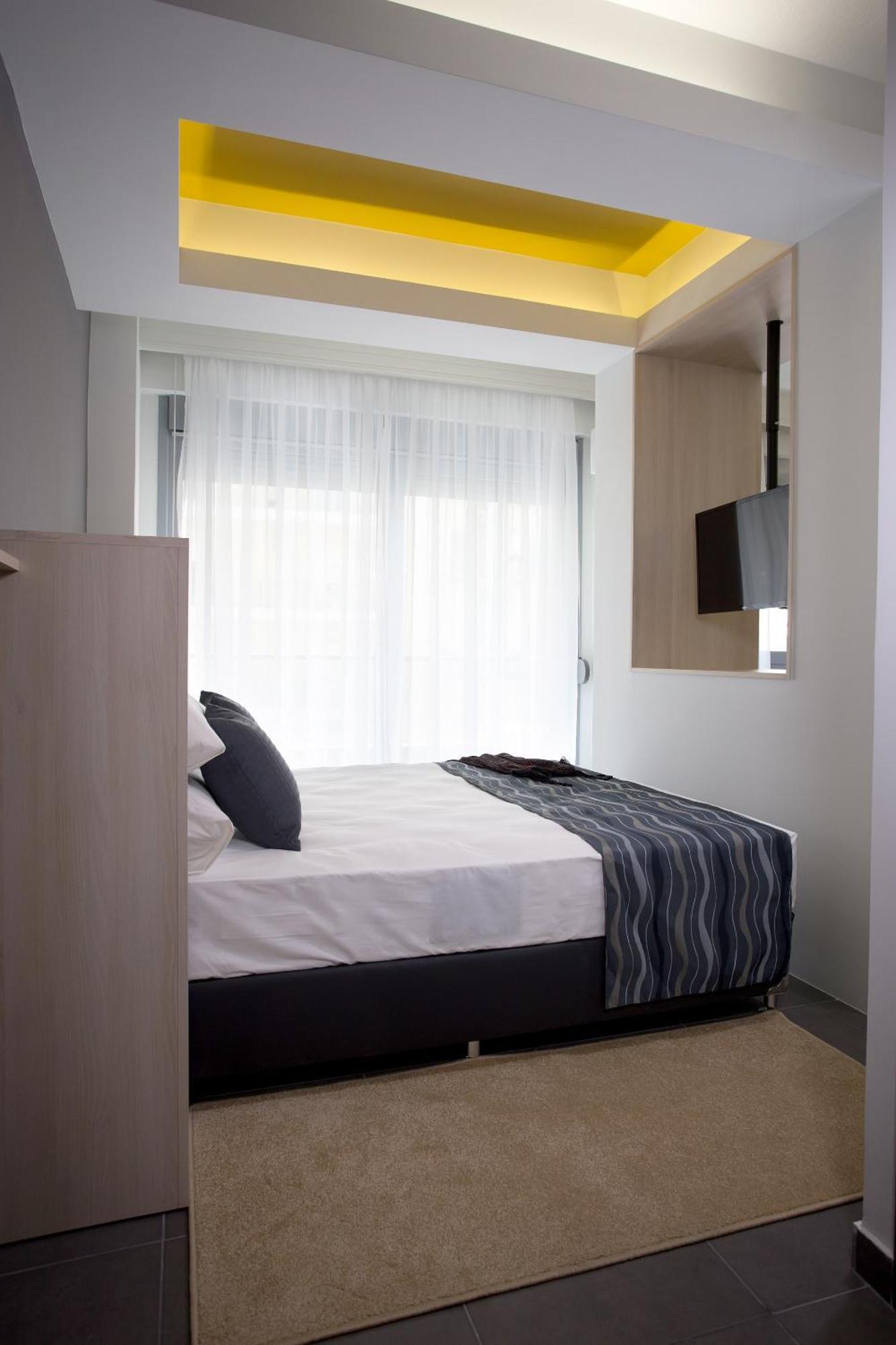 Polis Apartments Thessaloniki Buitenkant foto